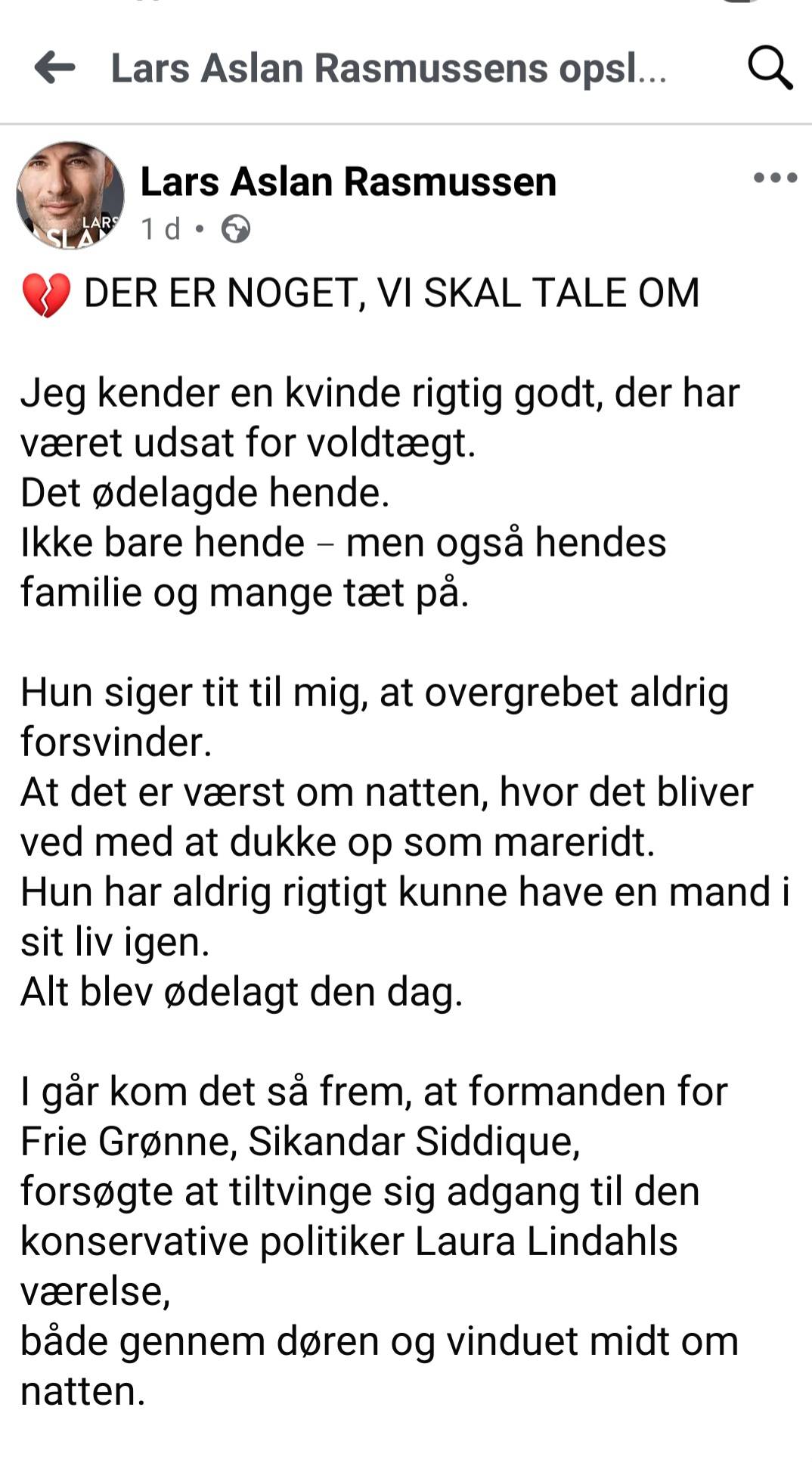 Screenshot af et Facebook-opslag fra en dansk politiker, der bruger en personlig fortælling til at kommentere på en aktuel politisk sag. Opslaget fremhæver følelsesretorik og narrativ framing i dansk debat
